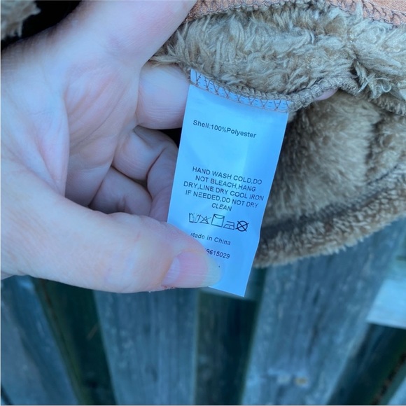 NWT Suzanne Betro Khaki Camel Tan Teddy Zip up Vest with Pockets Size Sm… - Picture 6 of 7